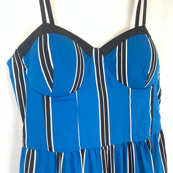 Band of Gypsies Striped Sweetheart Jumpsuit NWT - Picture 4 of 8